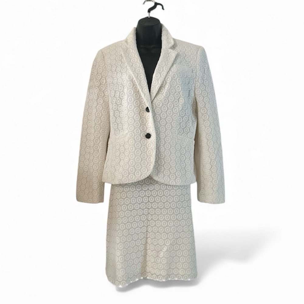 Calvin Klein Cream Blazer and Skirt Set sz Large - Picture 1 of 17